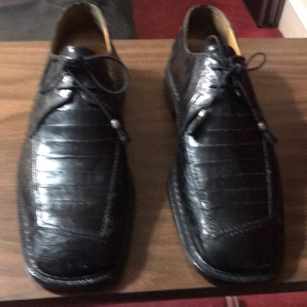 David Eden Genuine skin dress shoes